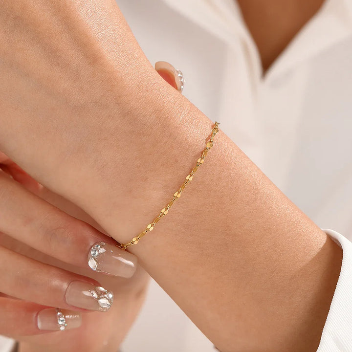 Women's Fashion Sparkling Bracelet - Elegant and Dazzling Accessory