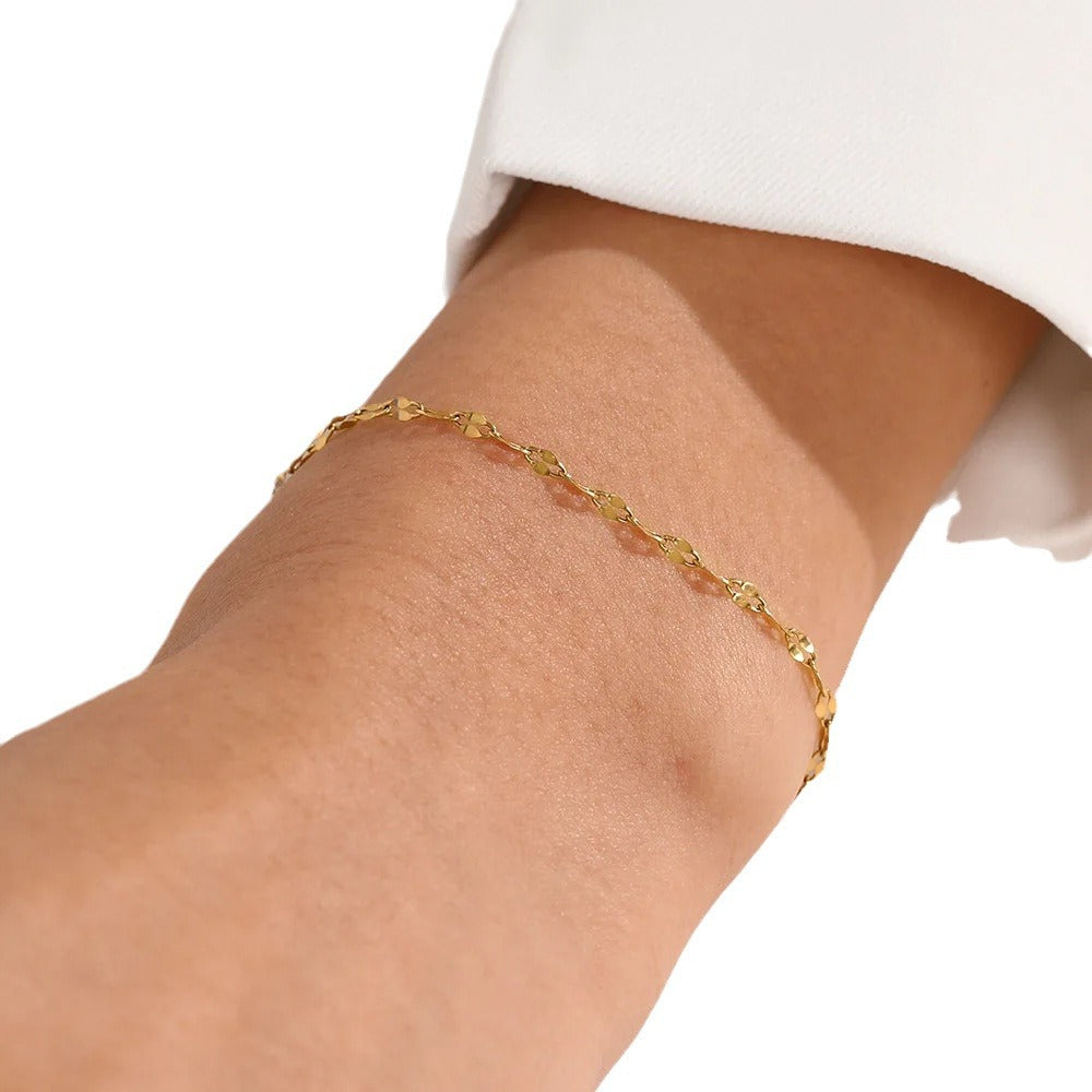 Women's Fashion Sparkling Bracelet - Elegant and Dazzling Accessory